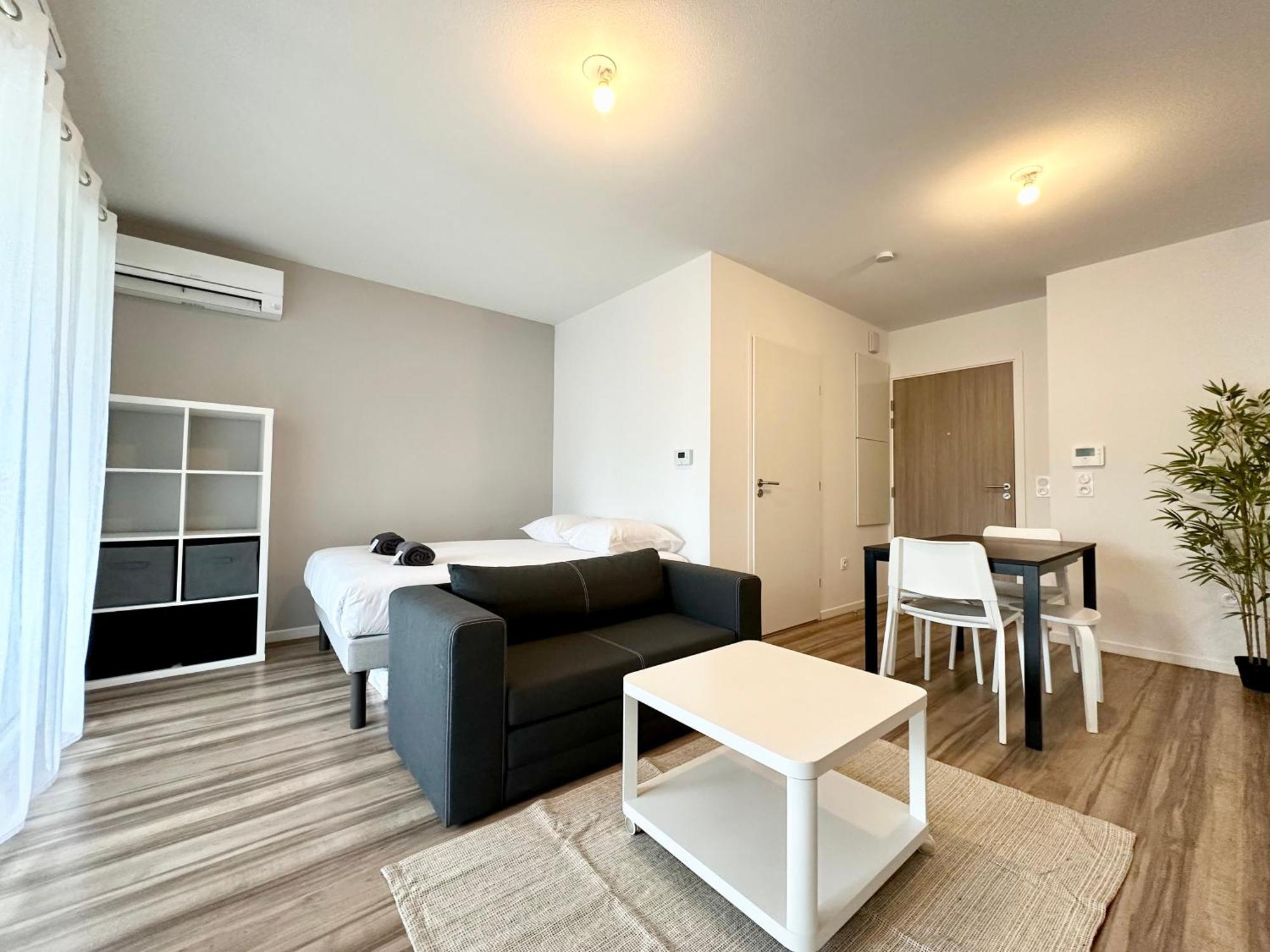 L'Emeraude - Proche Hopital - Parking - Clim - Fibre - Terrasse 몽트드마르장 외부 사진